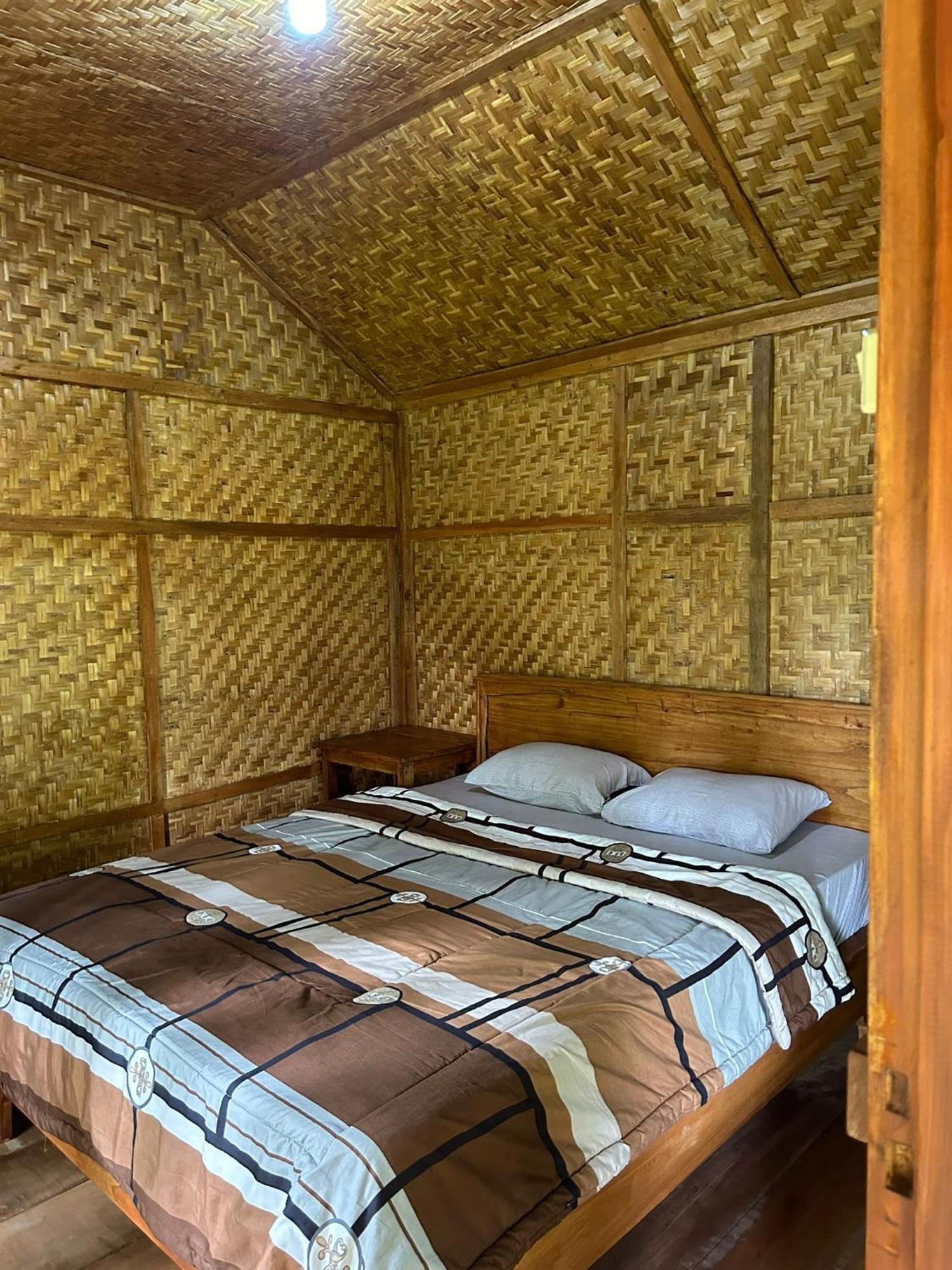 Banana Bungalows Tetebatu Ngoại thất bức ảnh